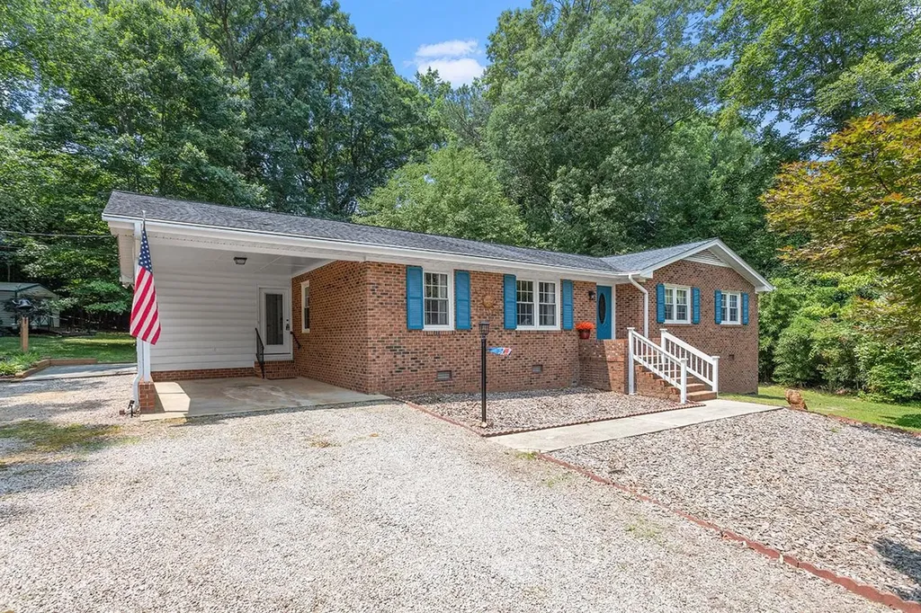 2409 Parkway Drive Raleigh NC 27603