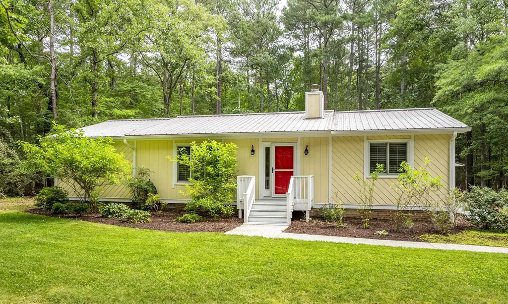 2507 Overland Passage Chapel Hill NC 27516
