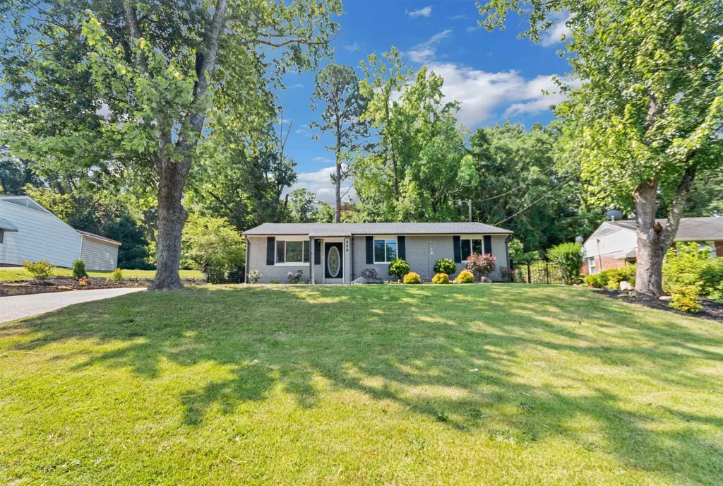 908 Hadley Road Raleigh NC 27610