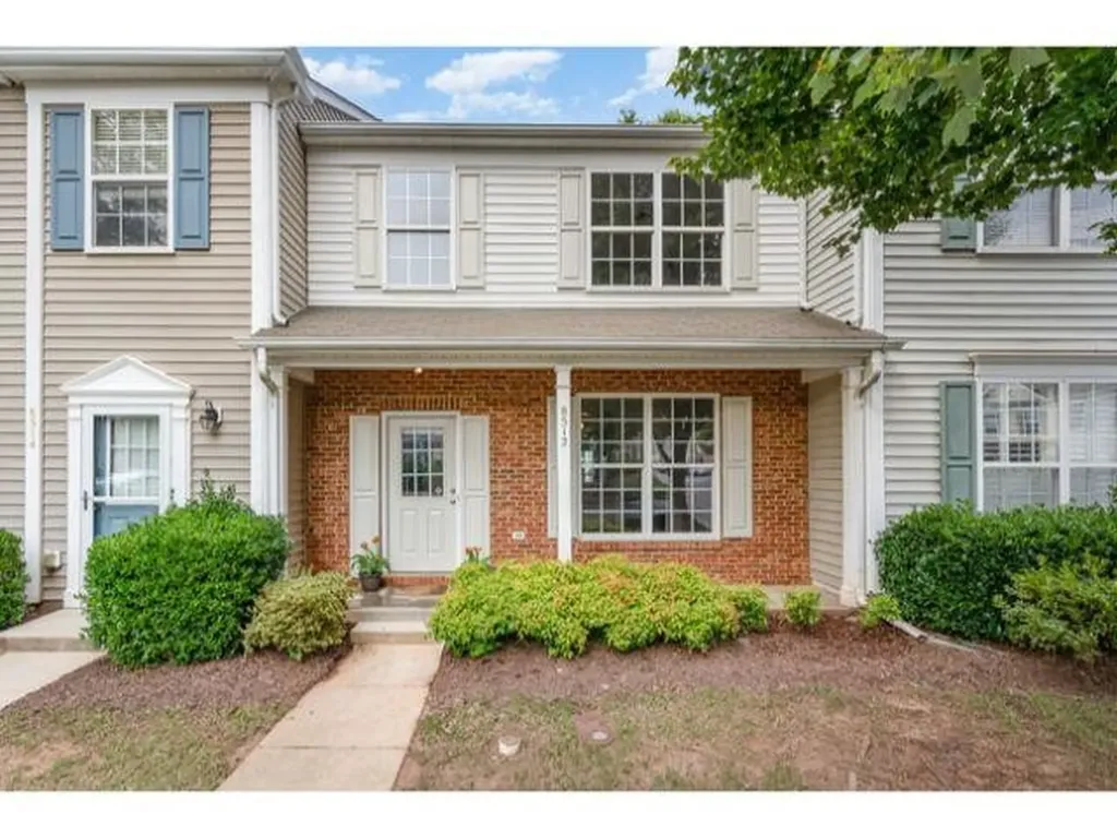 8512 Silhouette Place Raleigh NC 27613
