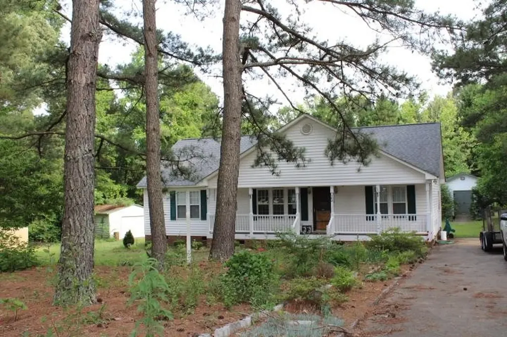 104 Lakeview Court Garner NC 27529