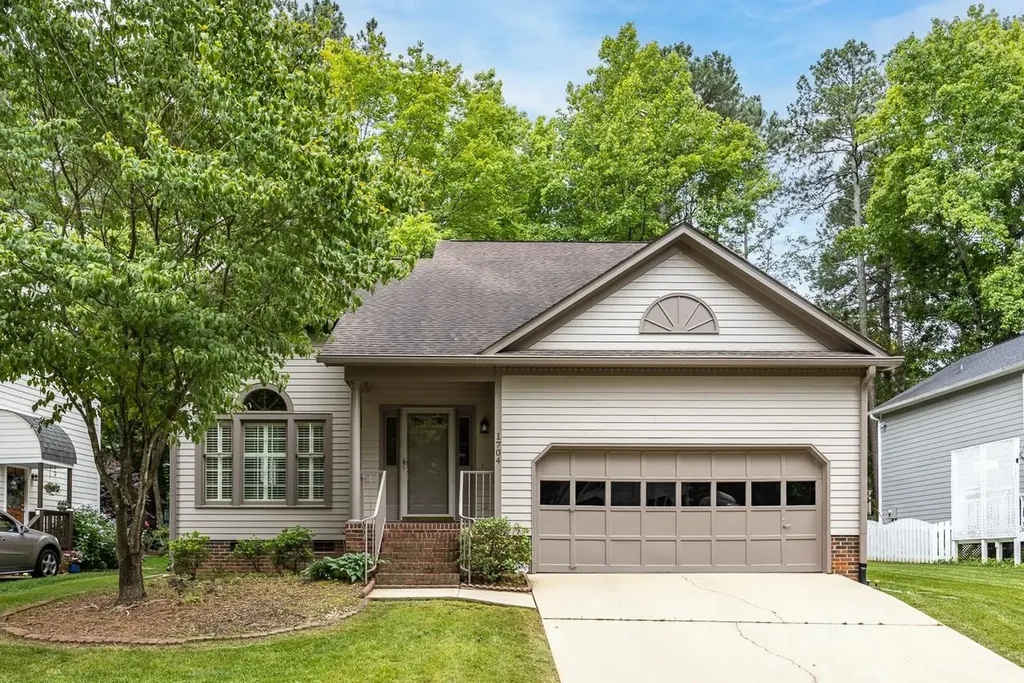 1704 Tealwood Place Raleigh NC 27615
