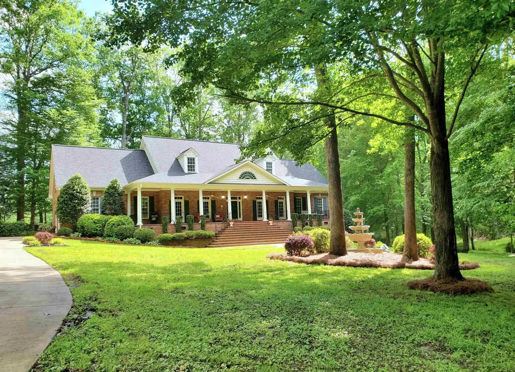 5933 Dahlberg Drive Raleigh NC 27603