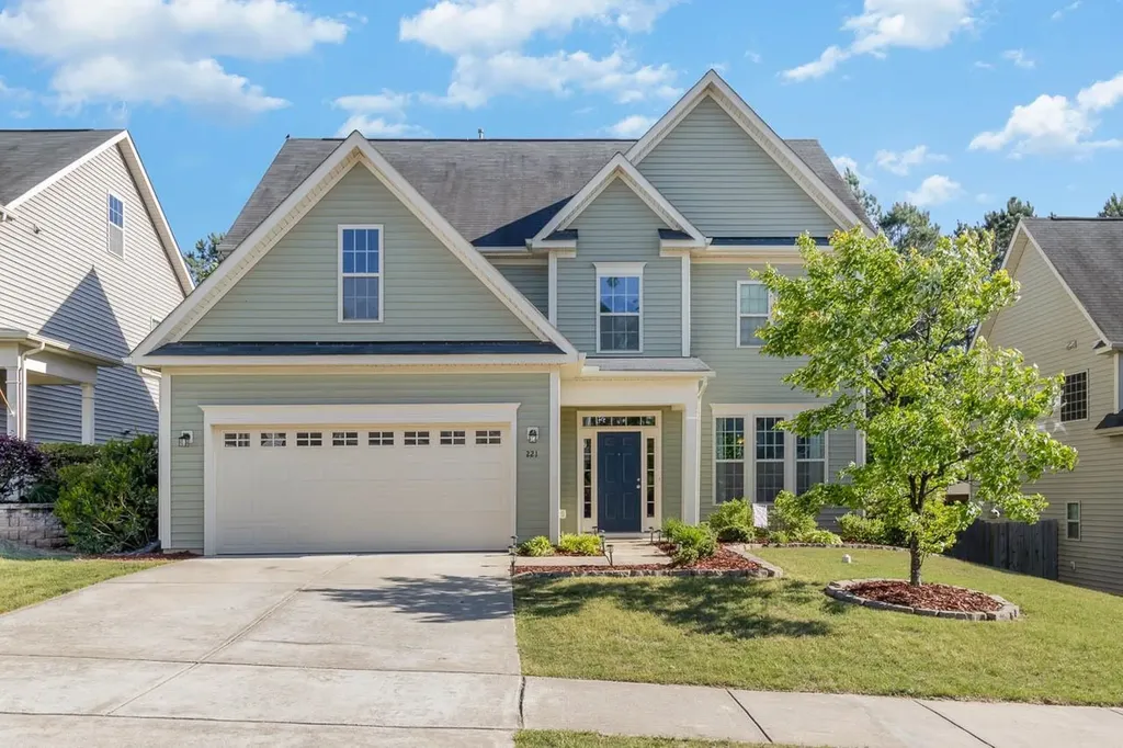 221 Vinewood Place Holly Springs NC 27540