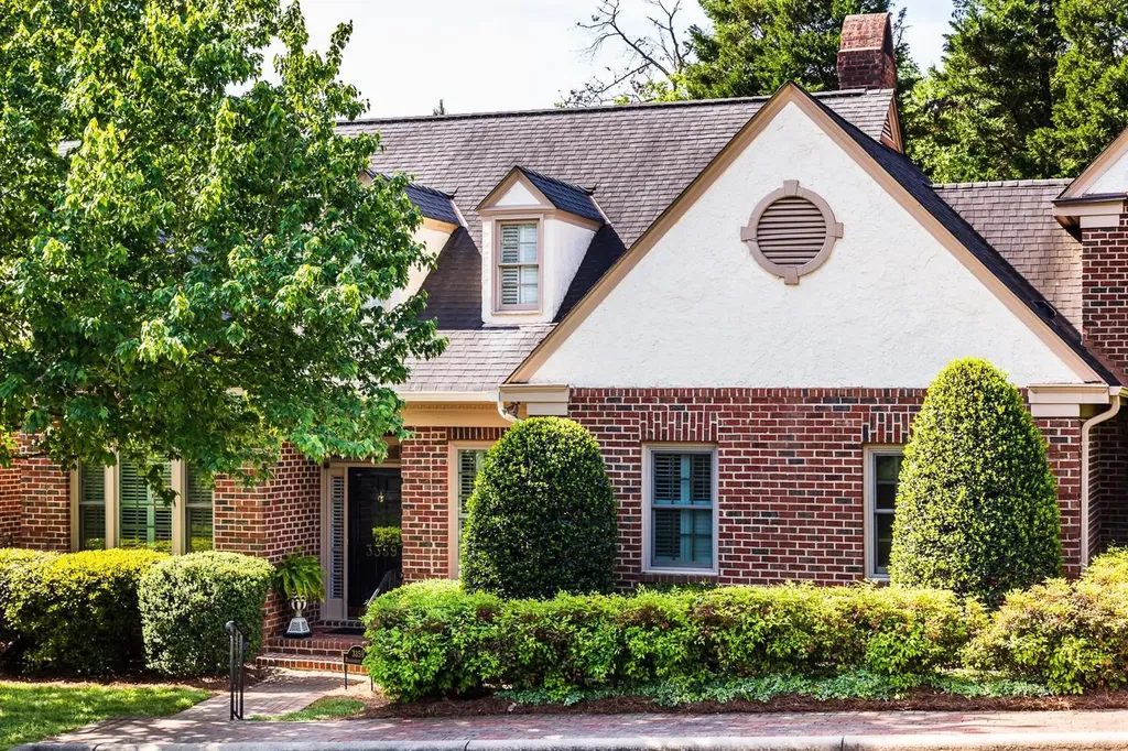3359 Ridgecrest Court Raleigh NC 27607