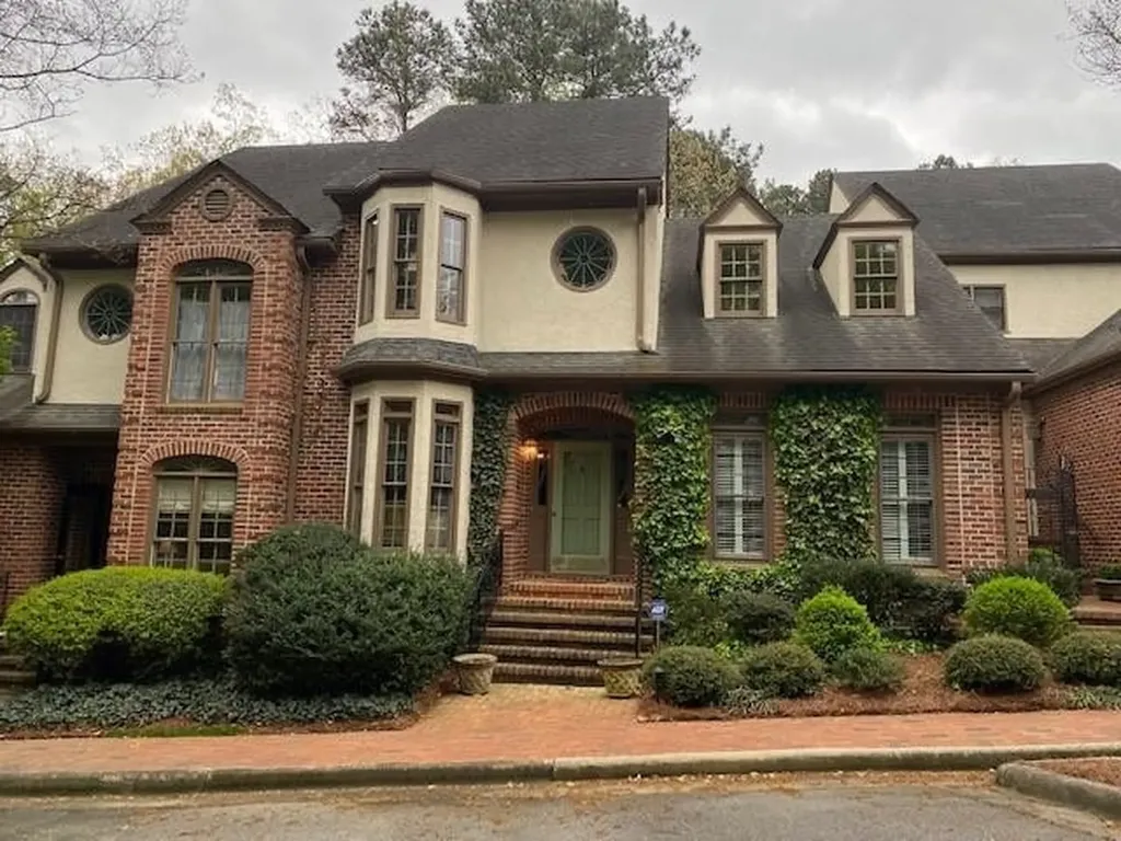 3305 Ridgecrest Court Raleigh NC 27607