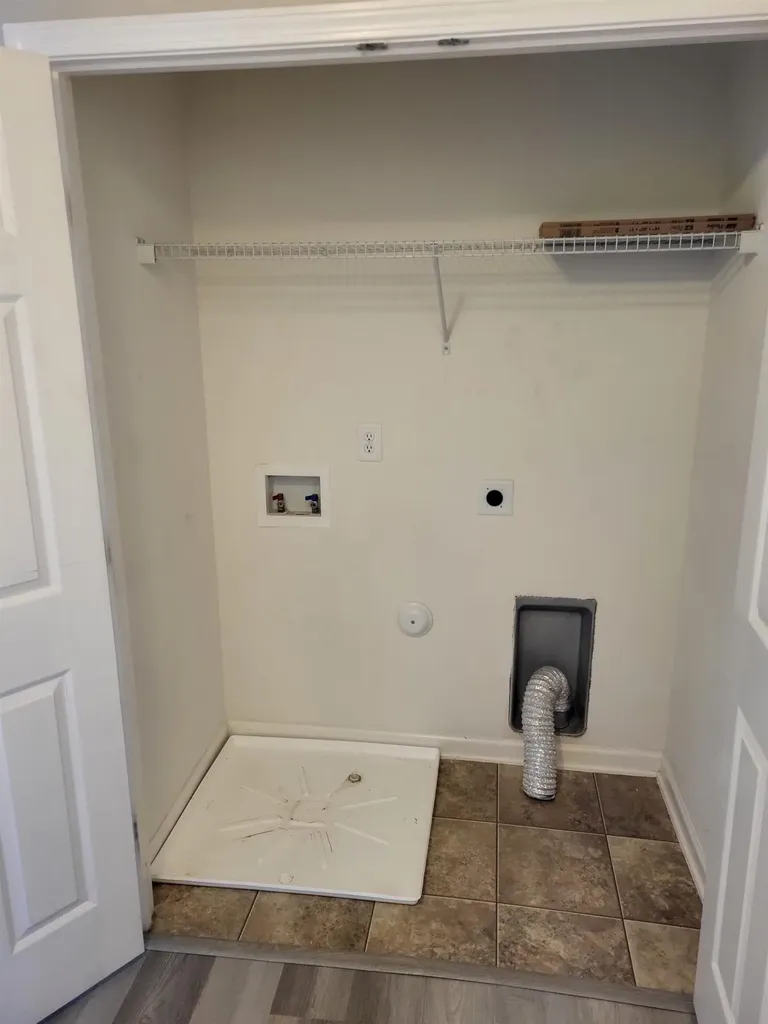 1606 Oxleymare Drive Raleigh NC 27610