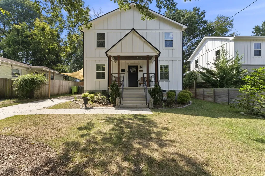 202 Lincoln Court Raleigh NC 27610