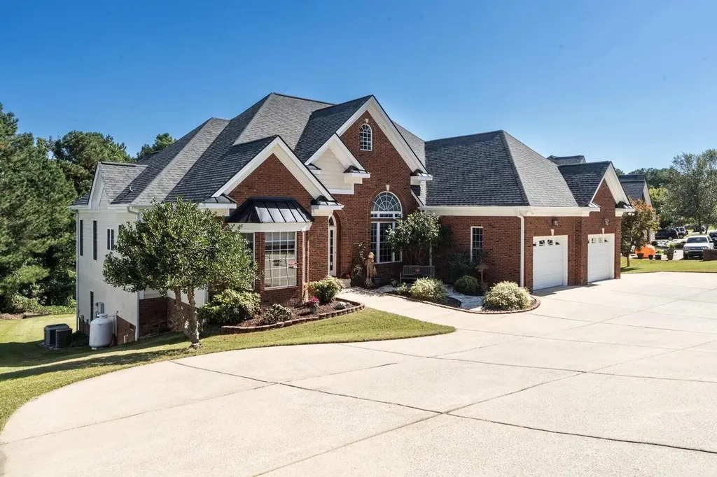 404 Broadmoor Way Clayton NC 27520