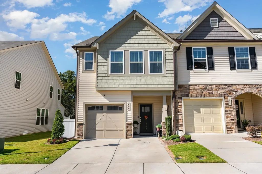 260 E Porthaven Way Clayton NC 27527