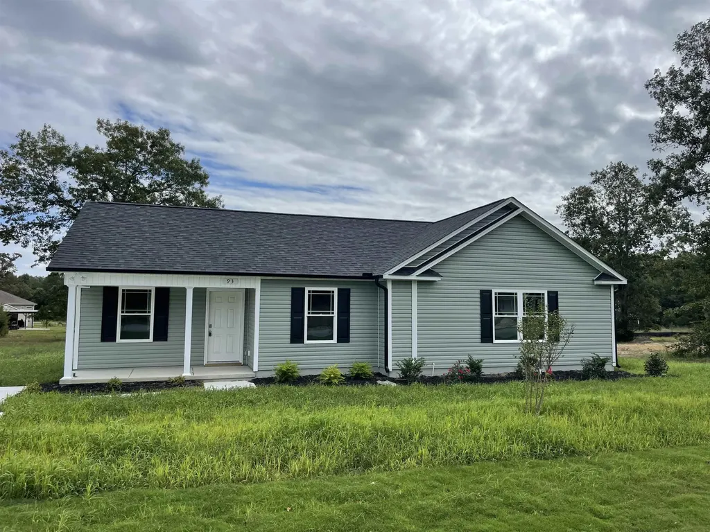 93 Perkins Avenue Selma NC 27576