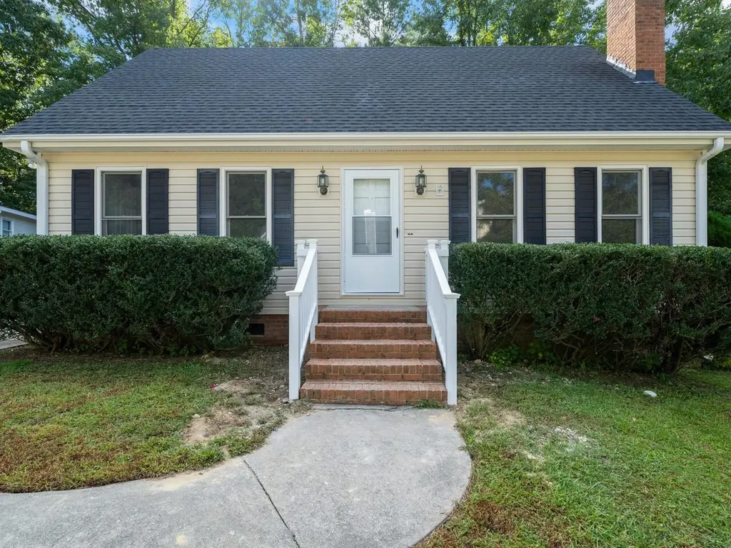 3608 Iron Sight Court Raleigh NC 27616