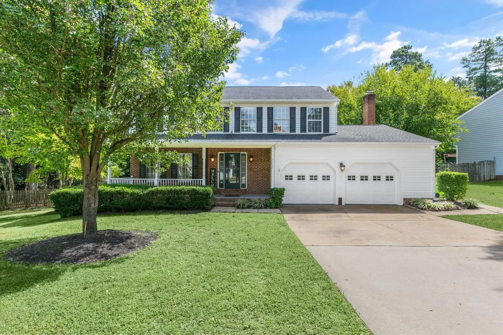 2232 Heathrowe Place Raleigh NC 27609