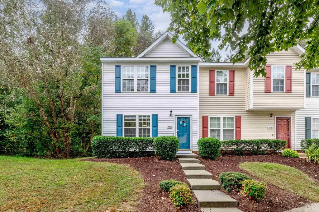 2221 Violet Bluff Court Raleigh NC 27610