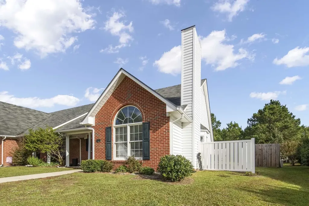 108 Woodridge Drive Dunn NC 28334