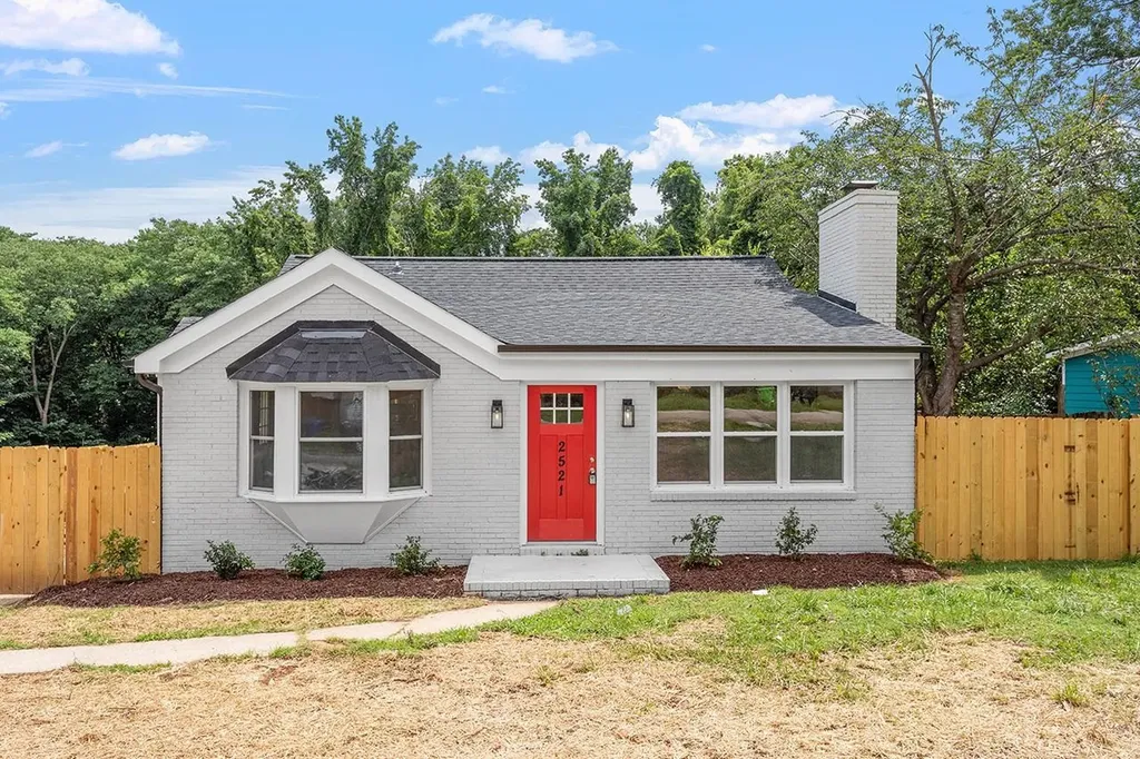 2521 Springhill Avenue Raleigh NC 27603