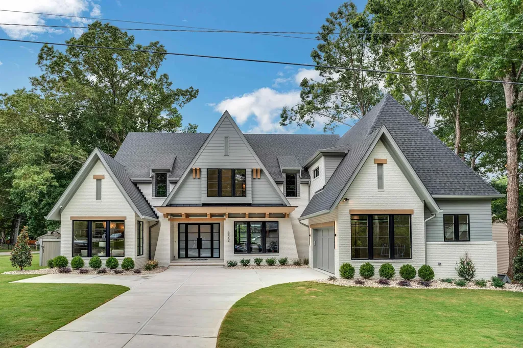 822 Pebblebrook Drive Raleigh NC 27609
