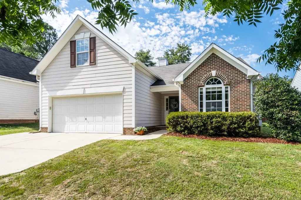 5729 Keowee Way Raleigh NC 27616