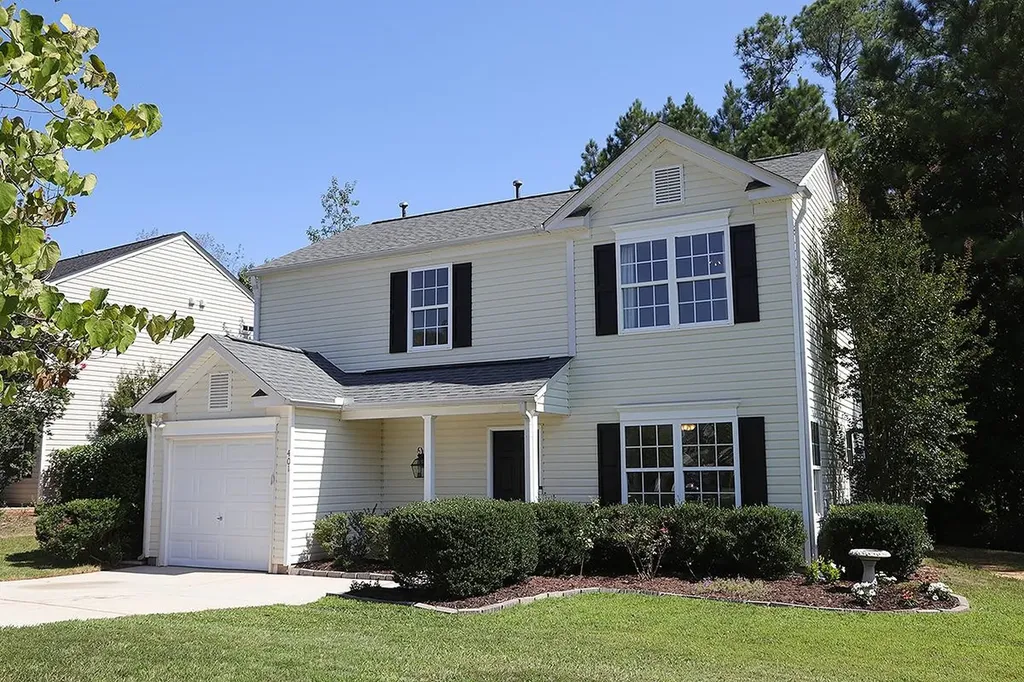 401 Beverstone Drive Holly Springs NC 27540