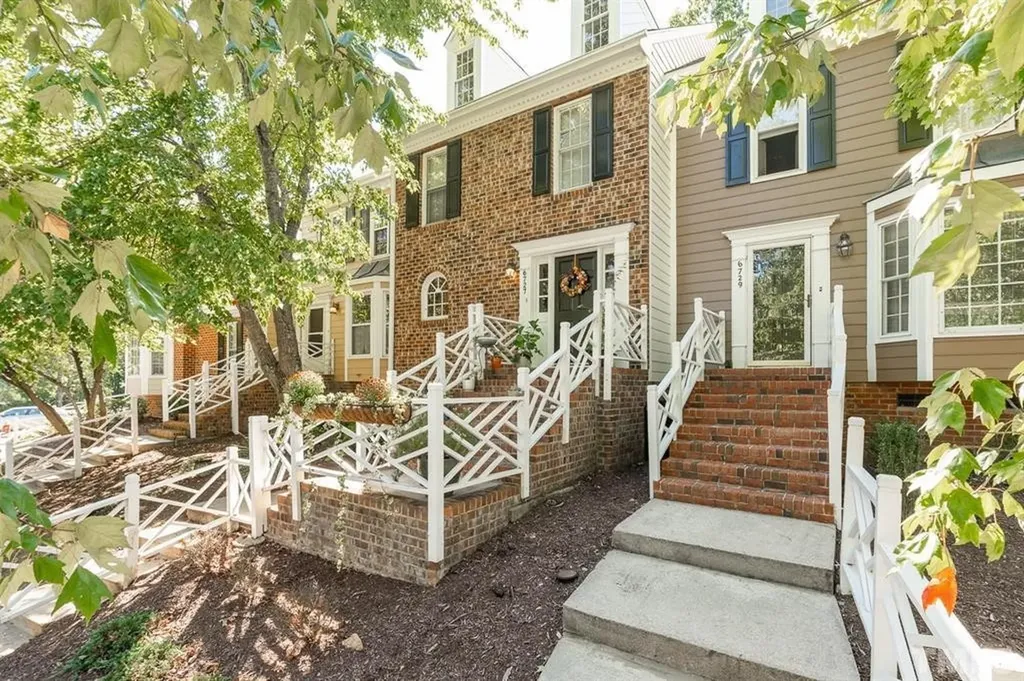 6727 Queen Annes Drive Raleigh NC 27613