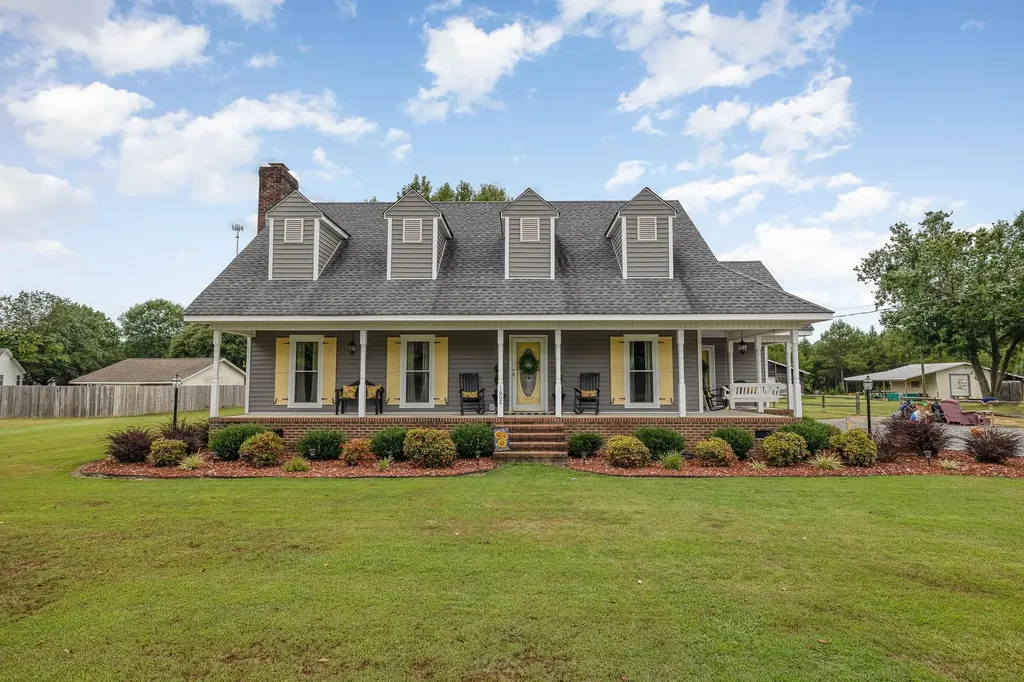 1602 S Elm Avenue Dunn NC 28334
