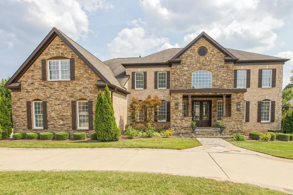 9309 Royal Crest Drive Raleigh NC 27617