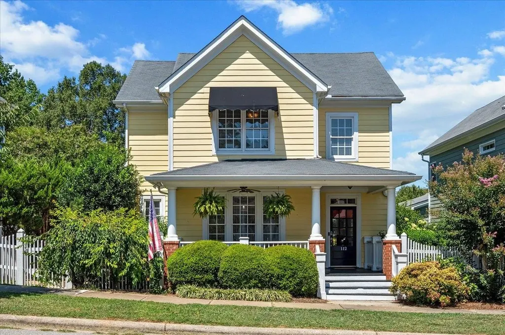 112 Kingsport Road Holly Springs NC 27540