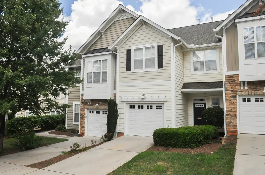 5918 Chivalry Court Raleigh NC 27612