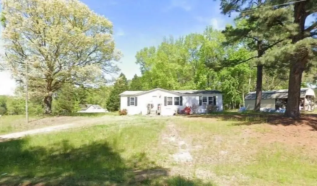 79 Country Lane Clayton NC 27520