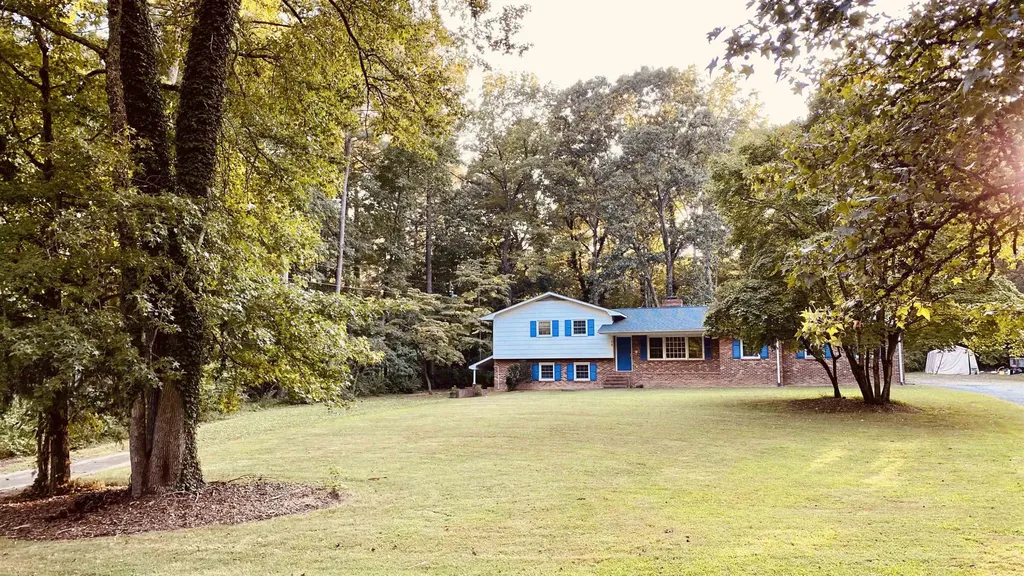 13 Winterberry Way Chapel Hill NC 27516
