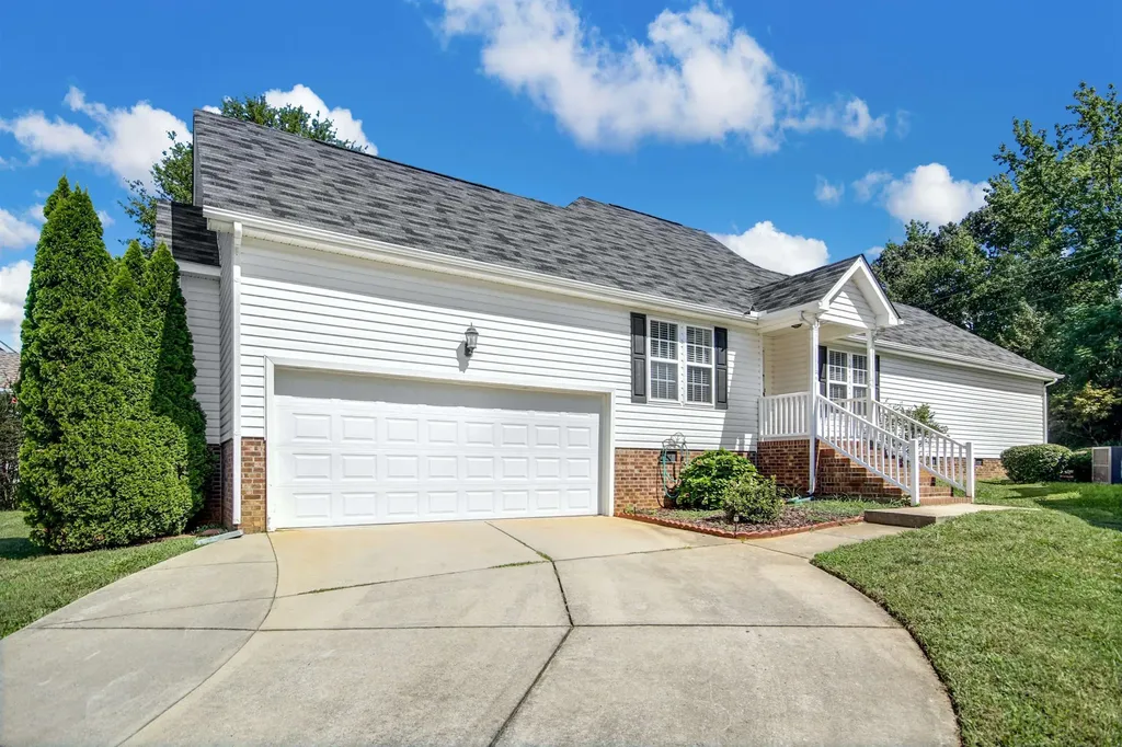 304 Occidental Drive Holly Springs NC 27540