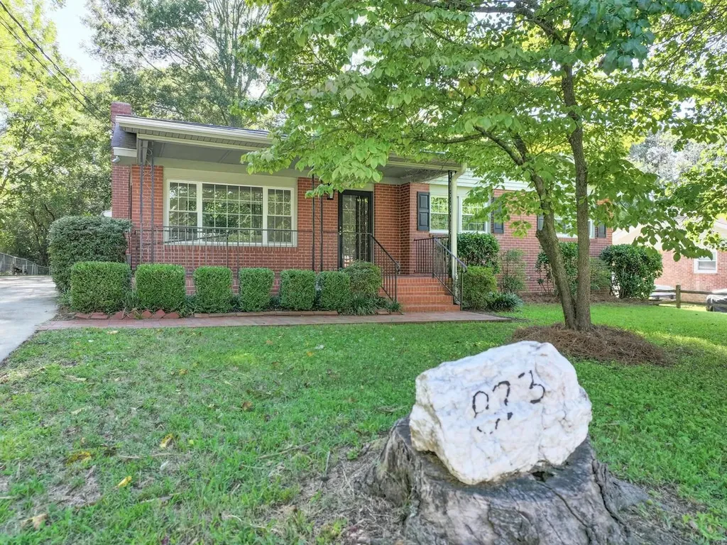 823 Weston Street Raleigh NC 27610