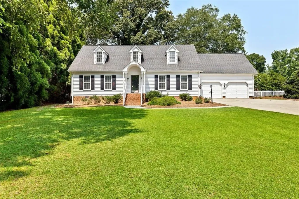 8112 Robincrest Court Fuquay Varina NC 27526