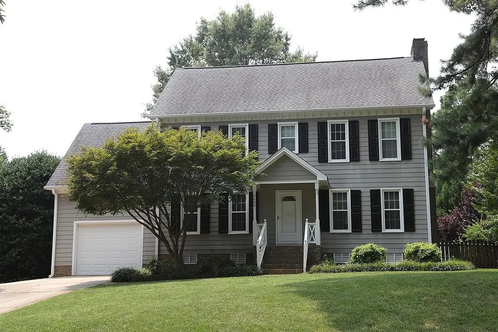 2605 Hiking Trail Raleigh NC 27615