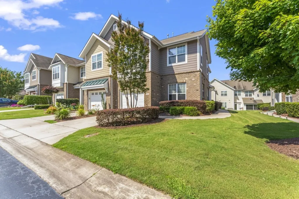 10113 Knotty Pine Lane Raleigh NC 27617