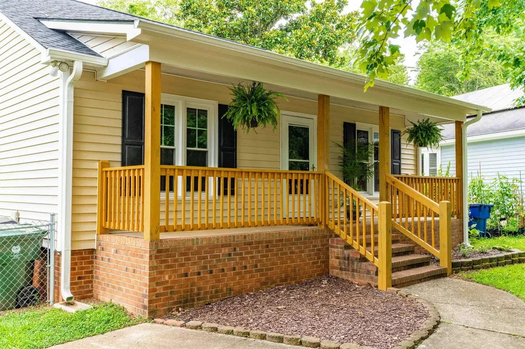512 Ellis Court Raleigh NC 27603