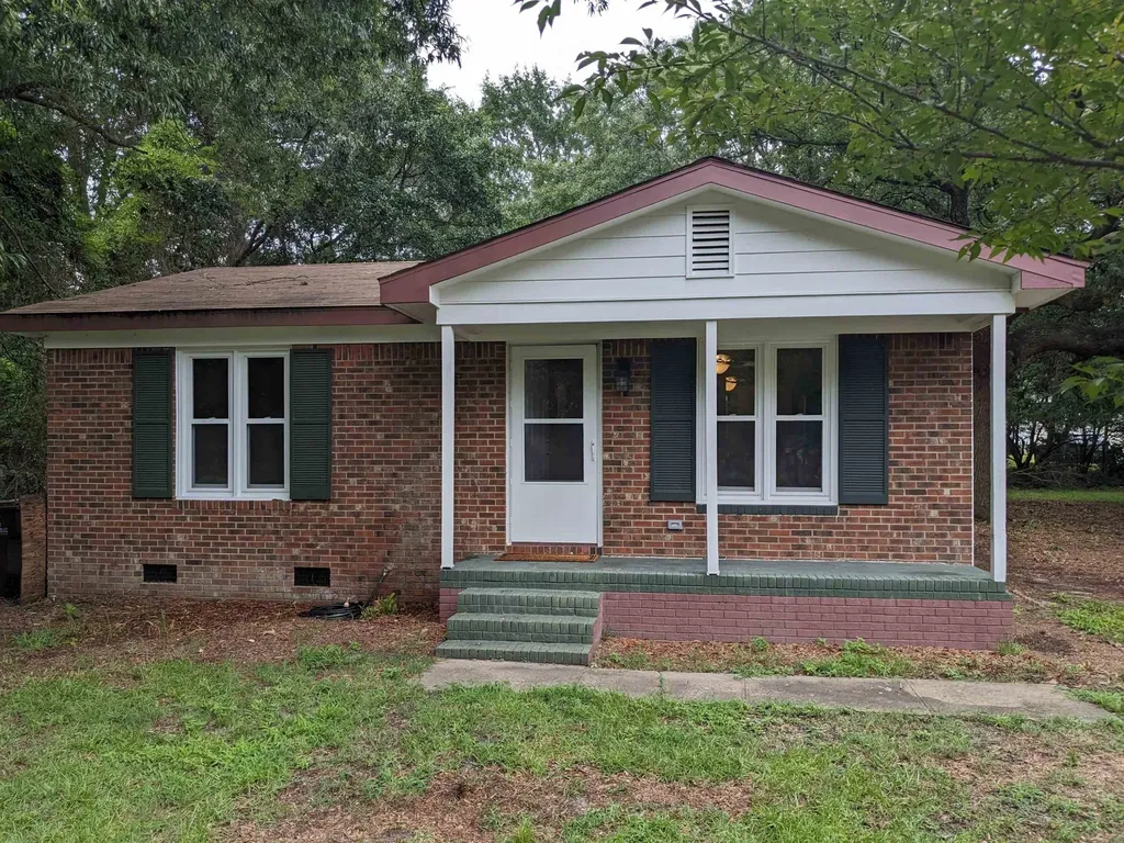 605 S Orange Avenue Dunn NC 28334