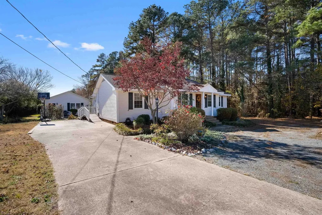 6017 Burt Road Fuquay Varina NC 27526