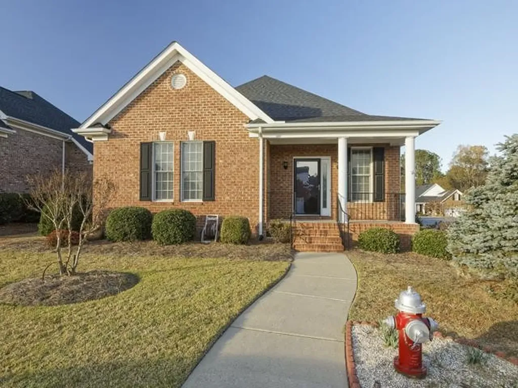 641 E Lakota Drive Fuquay Varina NC 27526