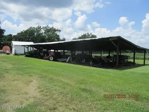 382 Pig Cradle Lane Clinton NC 28328
