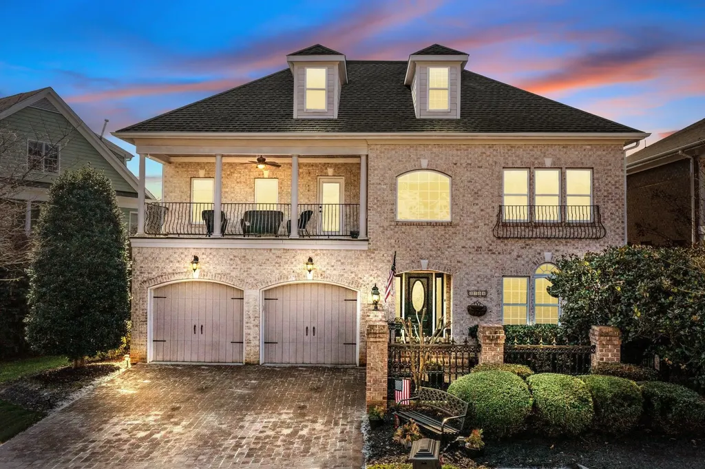 2704 Charleston Oaks Drive Raleigh NC 27614