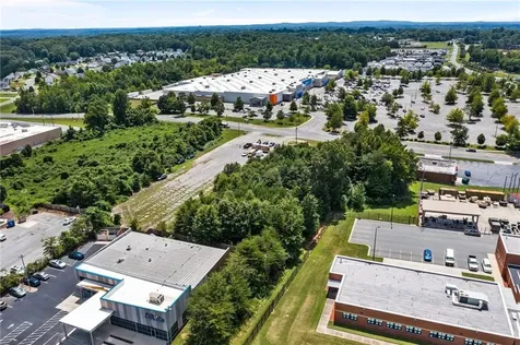 3 N Mebane Street Burlington NC 27215