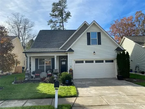 910 Palm Court Mebane NC 27302