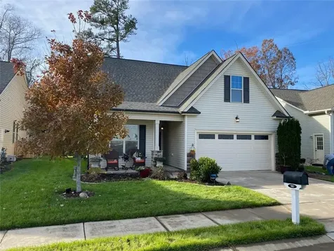 910 Palm Court Mebane NC 27302