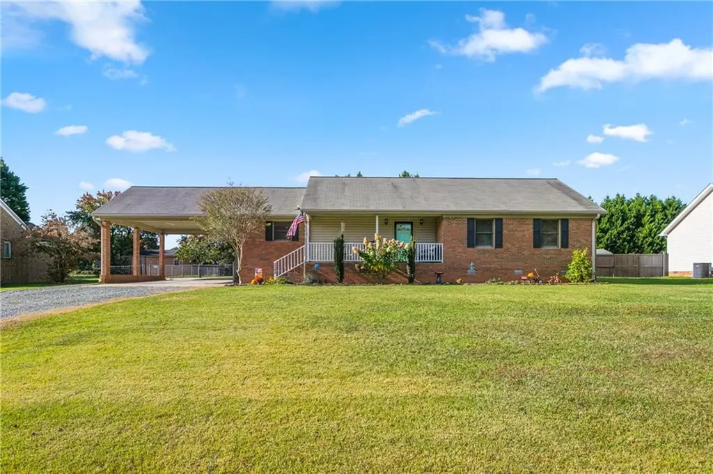 2048 Northcrest Drive Elon NC 27244