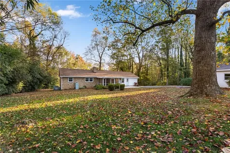 1874 Stratford Road Burlington NC 27217
