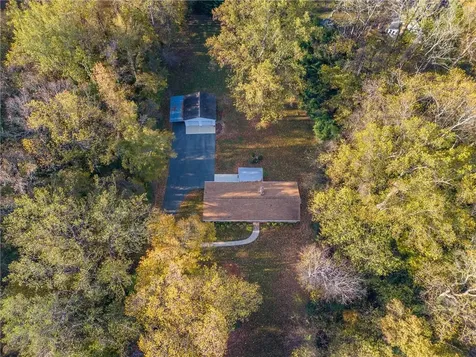 1874 Stratford Road Burlington NC 27217