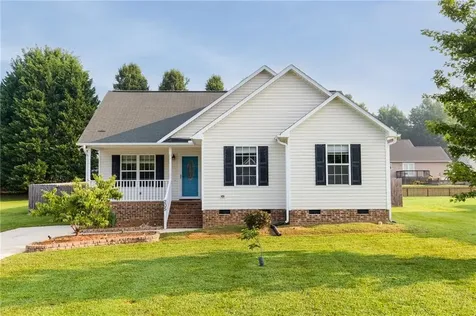 205 Esteban Court Mebane NC 27302
