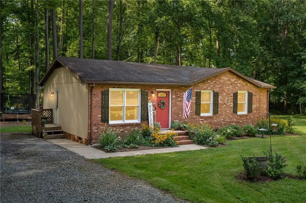 5402 Newland Drive Julian NC 27283