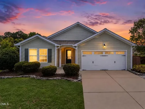 1121 Arden Trace Court Fuquay Varina NC 27526